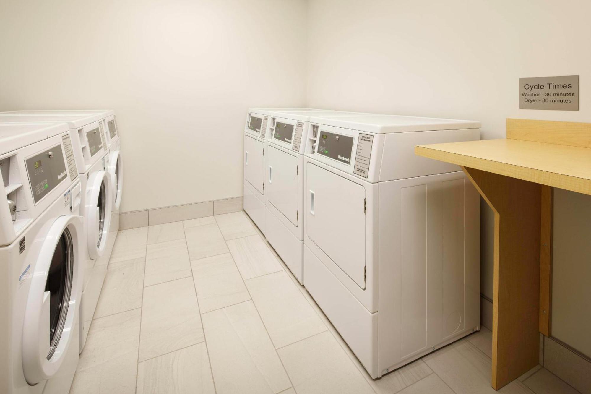 Hotel Towneplace By Marriott Northeast Louisville